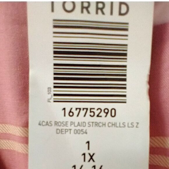 TORRID PLUS SIZE Rose Plaid  ZIP-Front Challis Shirt Dress. - Picture 13 of 16